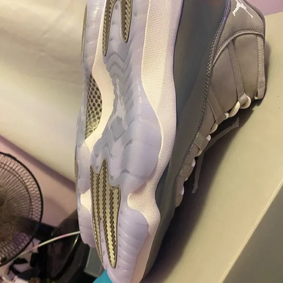 Jordan 11 sz13 $330tgey are brand new never worn before DS - Picture 5 of 8